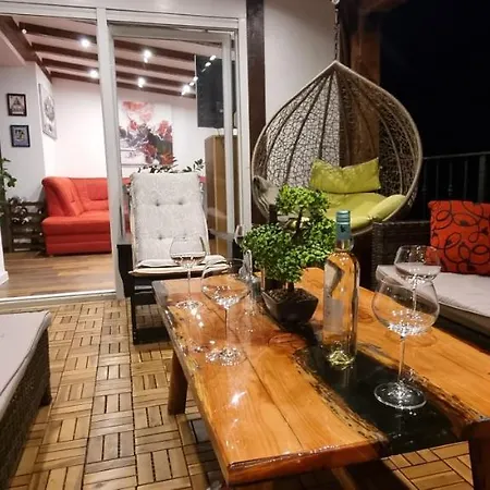 Apartment Luxurious Three Bedrooms With Two Terraces Kastela