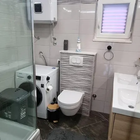 Apartment Luxurious Three Bedrooms With Two Terraces