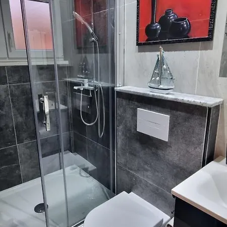 Luxurious Three Bedrooms With Two Terraces * Kastela